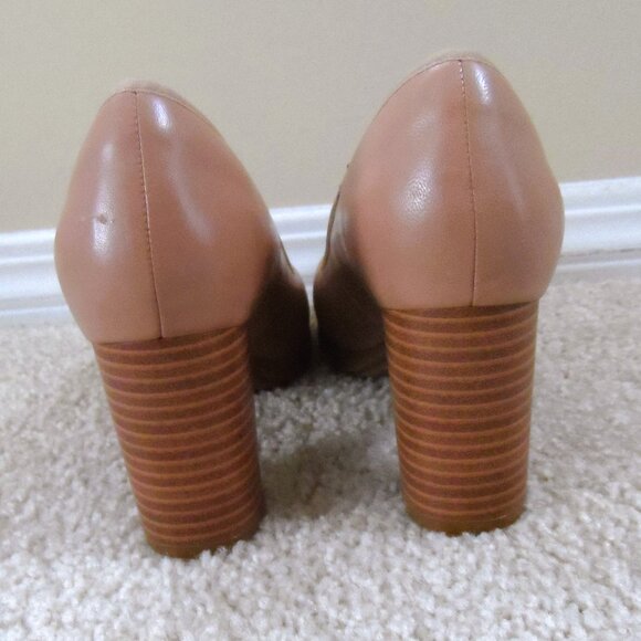 Clark’s High Heel Beige  Shoes - Size 7.5 - Picture 13 of 13